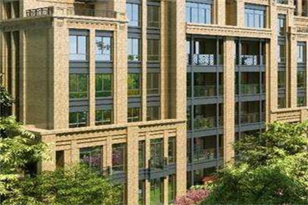 东平中央公馆，小区位置优越，交通方便